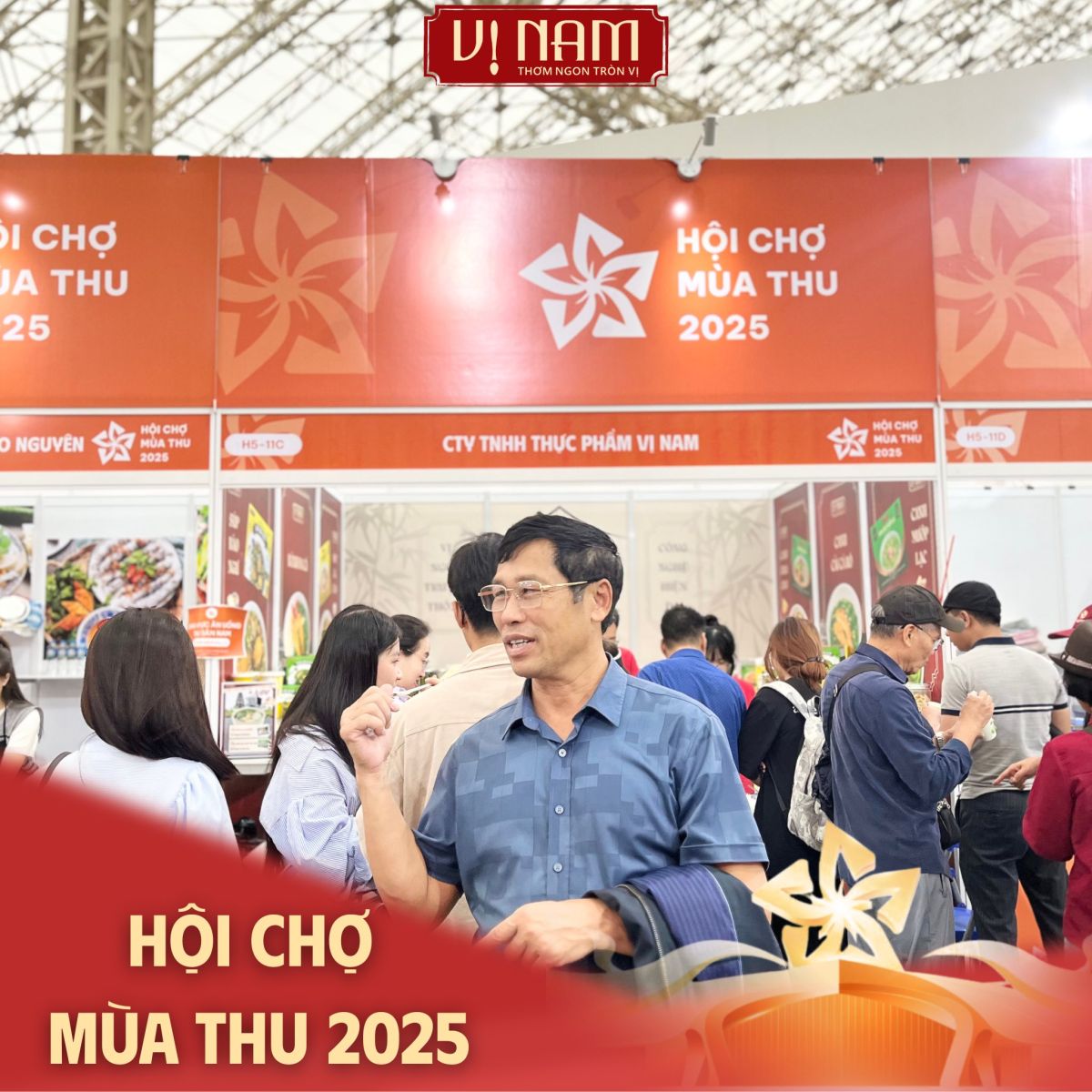 Khách hàng tham gian gian hàng của Vị Nam